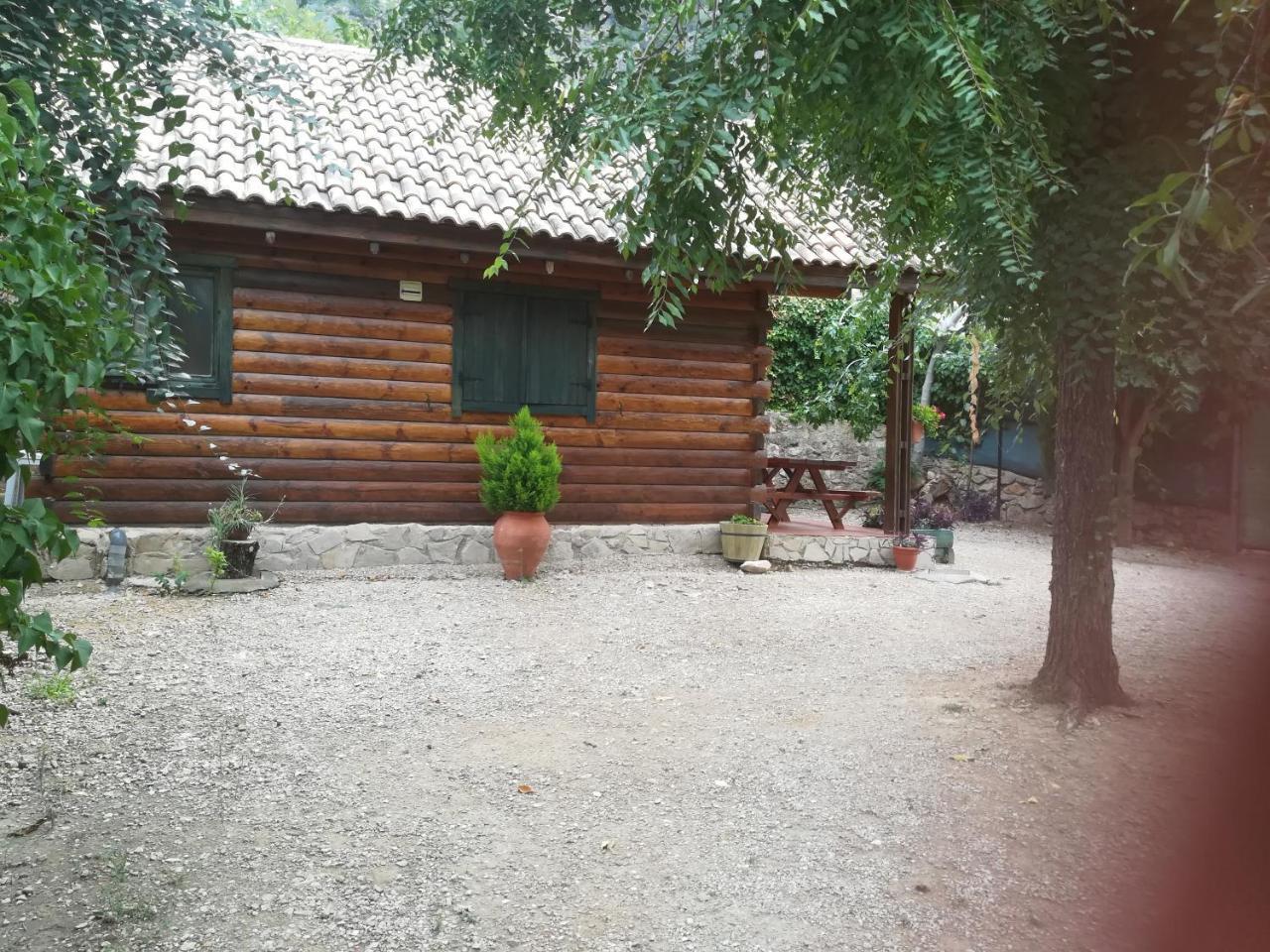 Cabana De Madera La Encina Burunchel Exterior foto